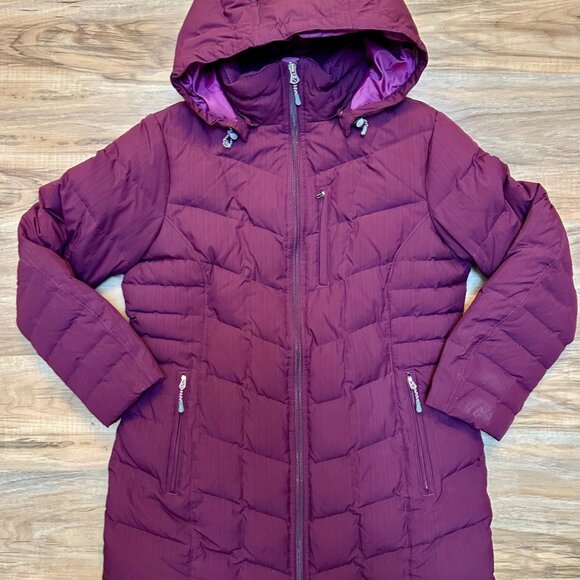 Lands’ End Women’s Hooded Down Puffer Coat Burgundy M/P 10–12 - Picture 4 of 8